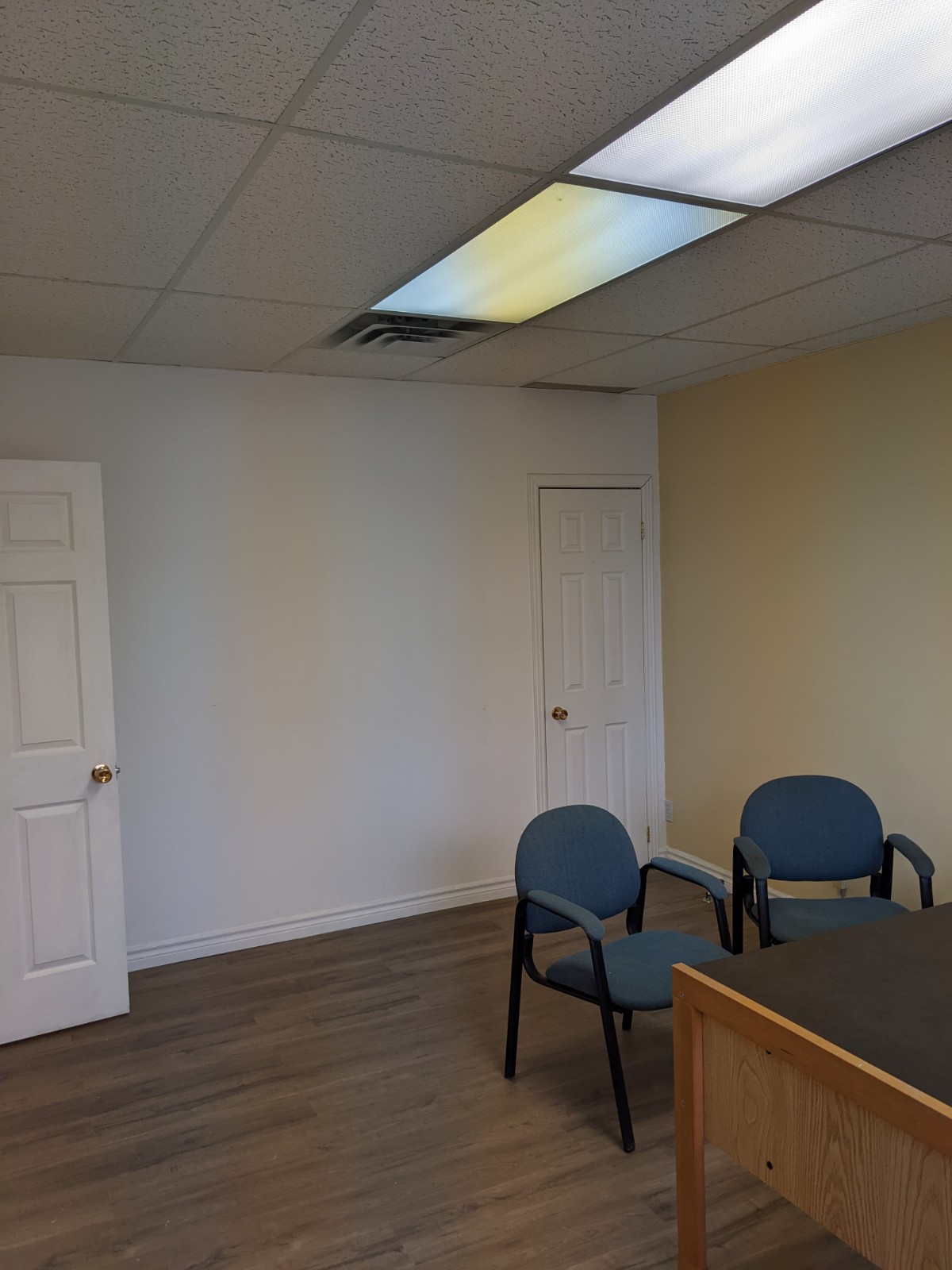 14 201 office 3.jpg